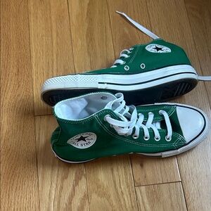 Converse Green High-Top woman’s Sneakers woman’s 9